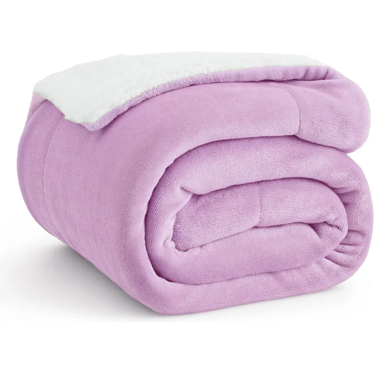 BEDSURE Sherpa Kuscheldecke Flauschig 150x200 - Sofadecke, Lila | Dicke Wolldecke, Weich Tagesdecke, Geschenke für Frauen, Warm Wohndecke für Couch, Schlafzimmer & Wohnzimmer,Waschbar