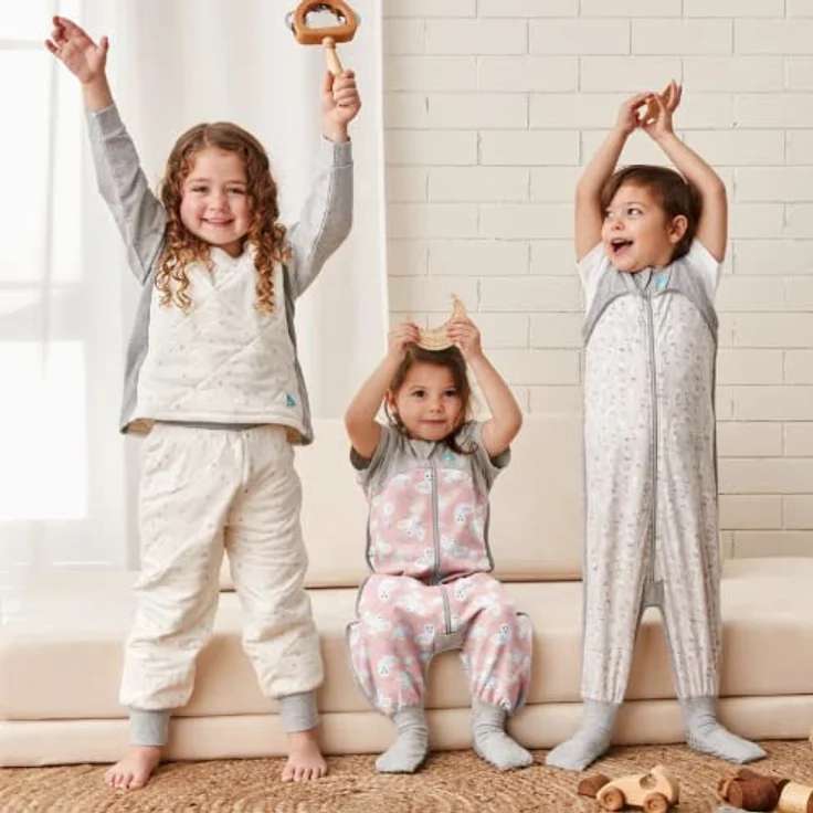Love To Dream Schlafsack mit Füßen, 24-36 Monate, idealer Stoff für milde Temperaturen (18-24°C), statt Bettdecke, Schlafanzug Baby Winter, Babyschlafsack, Rosa – Bild 8