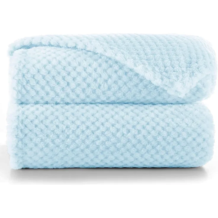 DecoKing Kuscheldecke 150x200 cm hellblau Decke Microfaser Wohndecke Tagesdecke Fleece weich sanft kuschelig skandinavischer Stil hellblau Henry