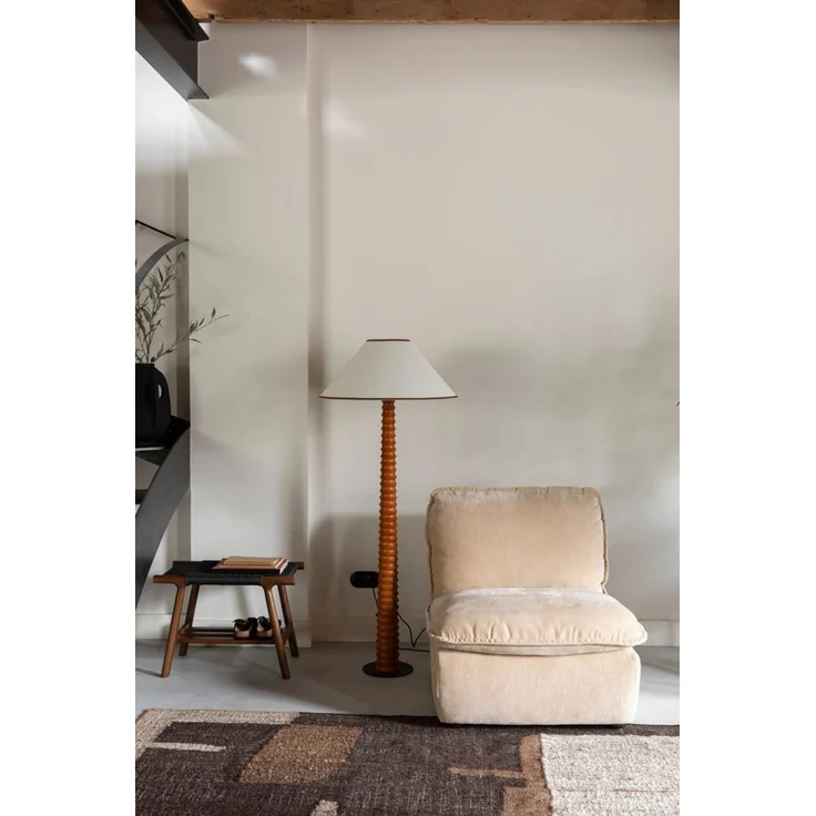Loungesessel Radley Beige mit Veloursbezug, Holzbeinen von Dutchbone – Bild 2