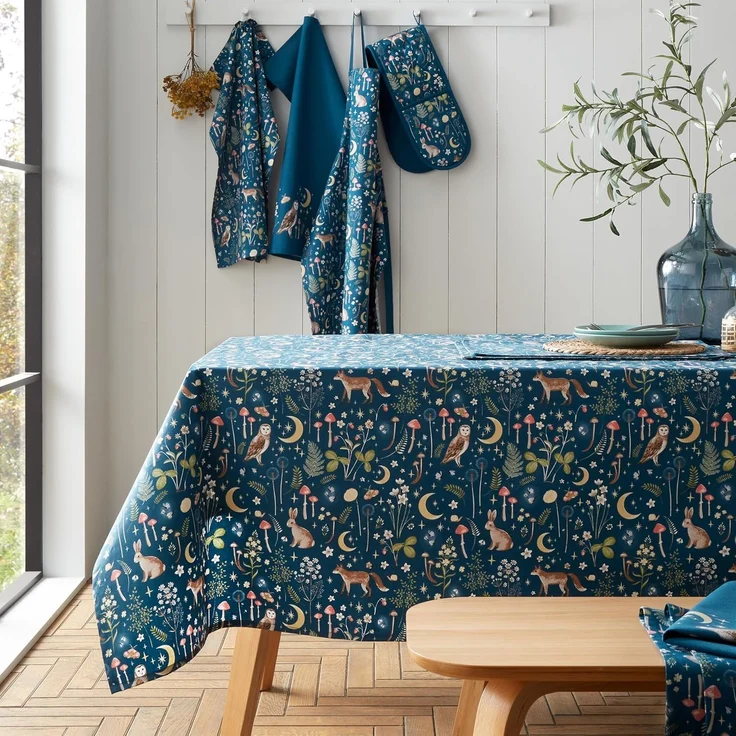 Catherine Lansfield Tischdecke Enchanted Twilight, Baumwolle, 137x229 cm, Marineblau – Bild 1
