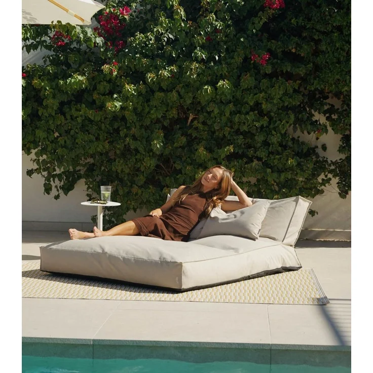 mokebo Sitzsack Outdoor Lounge 'Das Daybed' (Daybed), Bean-Bag Outdoor für Kinder & Erwachsene, Gartenliege in Sand – Bild 2