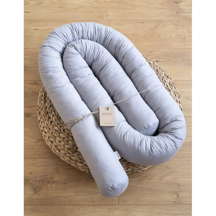 Loolay Nestchenschlange 100% GRAU Baumwolle Multifunktion PREMIUM Bettschlange Stoffschlange, (Bettumrandung Krabbeldecke Babybett Umrandung Schlange Bett Kopfschutz, Zierkissen Bettrolle Dekokissen Zugluftstopper - Super GESCHENK), LOOLAY® - 100% Euro... – Bild 3