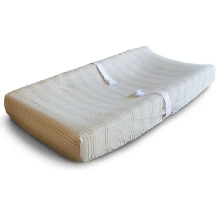 Mushie Waschbar Wickelauflagenbezug | Wickelauflagehbezug 70x45 cm, Passend für Standard-Wickelauflage | Verstellbare Sicherheitsgurte (Retro Stripes)