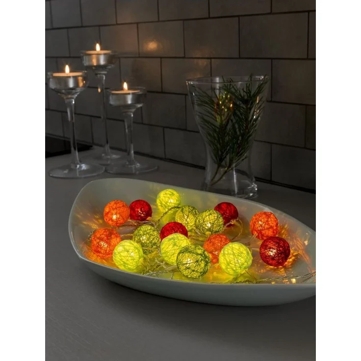 KONSTSMIDE LED-Lichterkette Weihnachtsdeko, 16-flammig, LED Dekolichter, bunte Baumwollkugeln, klein, 16 warm weiße Dioden – Bild 5
