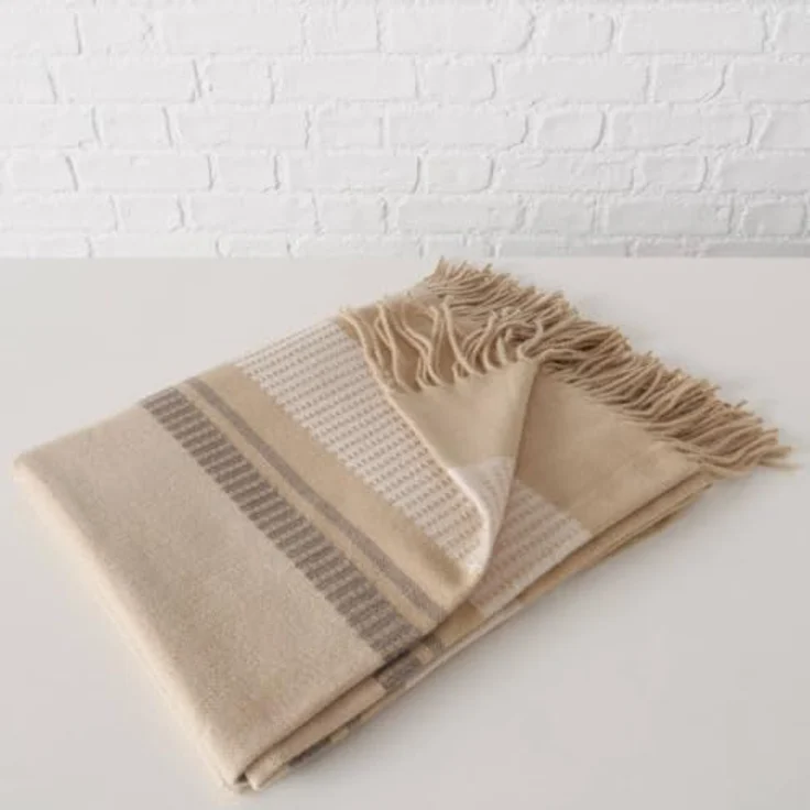 Boltze Home Kuscheldecke Hazel, Beige, 130x160 cm, Polyester mit stilvollen Fransen, pflegeleicht und vielseitig einsetzbar – Bild 1