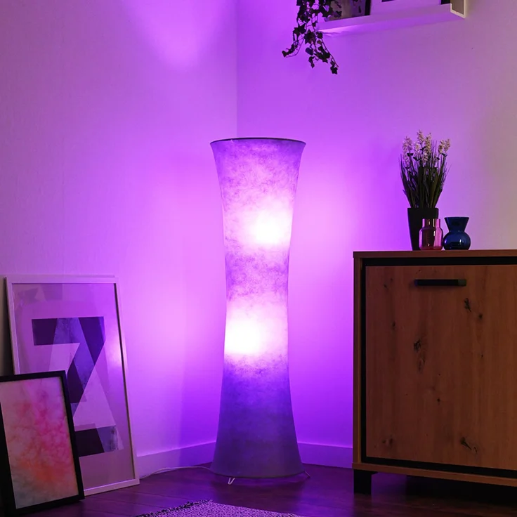 Stehleuchte aus Textil in weiß mit Trittschalter und RGB – Bild 5