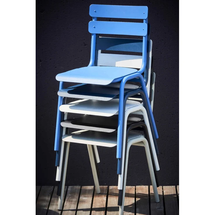 Stuhl One aus Aluminium, stapelbar, Retro Chic, schwarz, wetterfest für Outdoor – Bild 8