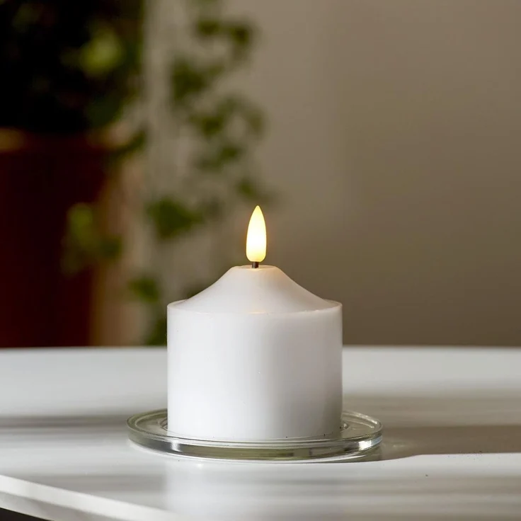 Kleine LED Blockkerze ,Flamme', Batterie und Timer, flackernd, warmweiß, 9,5cm – Bild 2