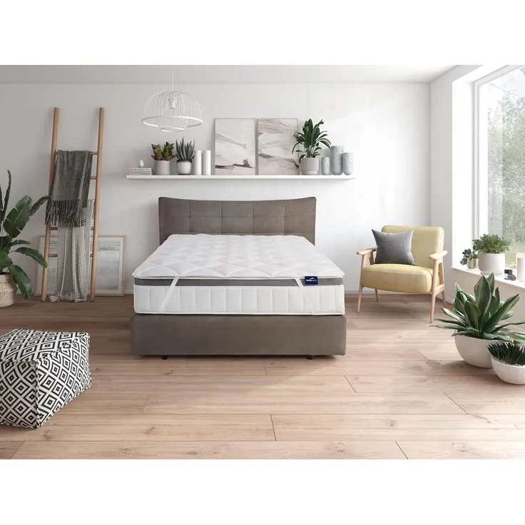 Traumnacht Komfort Microfaser Matratzenschoner für Matratzen bis 30 cm, Öko-Tex zertifizierte Matratzen-Auflage mit 4 Eckgummis 140x220 cm, auch für Boxspring-Betten und Wasser-Betten geeignet