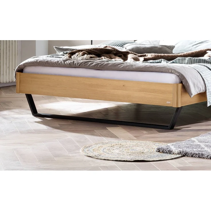 Hasena Bett Montieri Eiche bright mit Metallkufen 180x220 cm, Fußhöhe 20 cm – Lounge – Bild 4