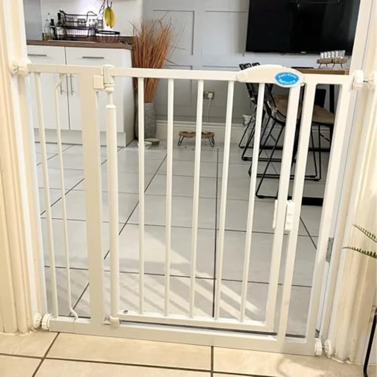 Bettacare Automatisch Schließendes Treppengitter, 61cm – 66.5cm, Weiß, schmal, druckfest, Sicherheitsgitter, Babygitter, Sicherheitsbarriere für Türen, Flure und Räume, einfache Installation – Bild 11