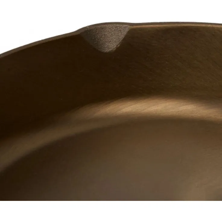 Pott & Flamme Gusseisenpfanne (poliert) 26 cm mit Griff und Auslass für alle Herdarten : Ø 26 cm – Bild 7