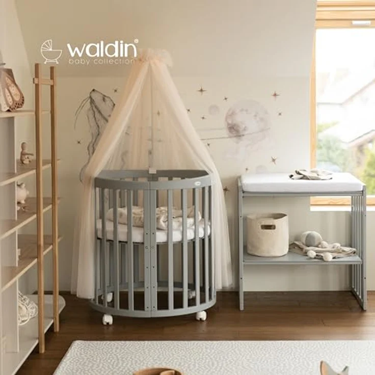 Waldin Babybett OWAL aus Holz 7in1 mit Matratze, mitwachsendes Kinder-Bett, belüftet, Boden 5-fach verstellbar, All-Inclusive-Set Holz grau, Stoffe Champagner Löwenzahn – Bild 7