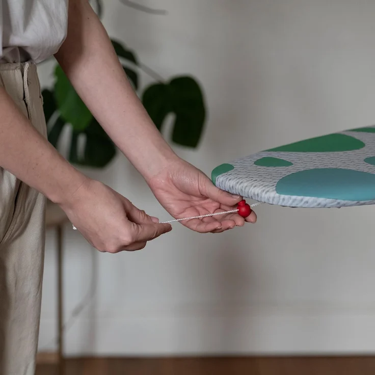 Vileda Park+Go, Bügelbrettabdeckung, Baumwolle, Schaum, Polyurethan, Schwarz, Rot, Abbildung, 45 cm, 130 cm – Bild 6