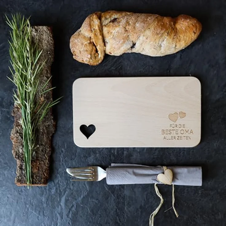 Spruchreif® Frühstücksbrett Frühstücksbrettchen aus Holz · Brotzeitbrett mit Gravur · Geschenk für Familie · Holzbrettchen mit Herzausschnitt – Bild 8