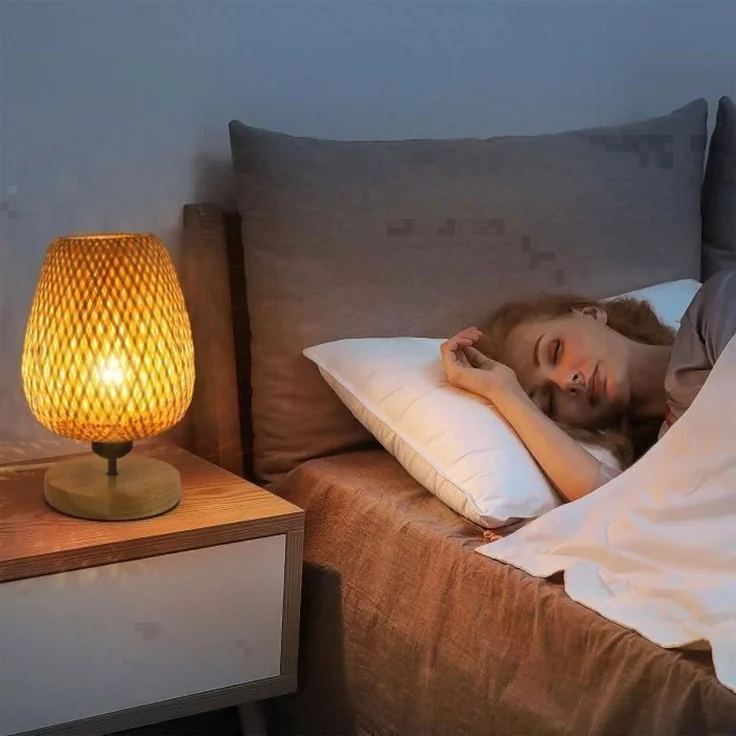 DELIPOP – Rustikale Nachttischlampe – E27 60 W – Natürliches Bambusholz – Für Büro, Wohnzimmer, Schlafzimmer, Küche – Warmes Gelb – 16,5x16,5x30cm – Bild 2