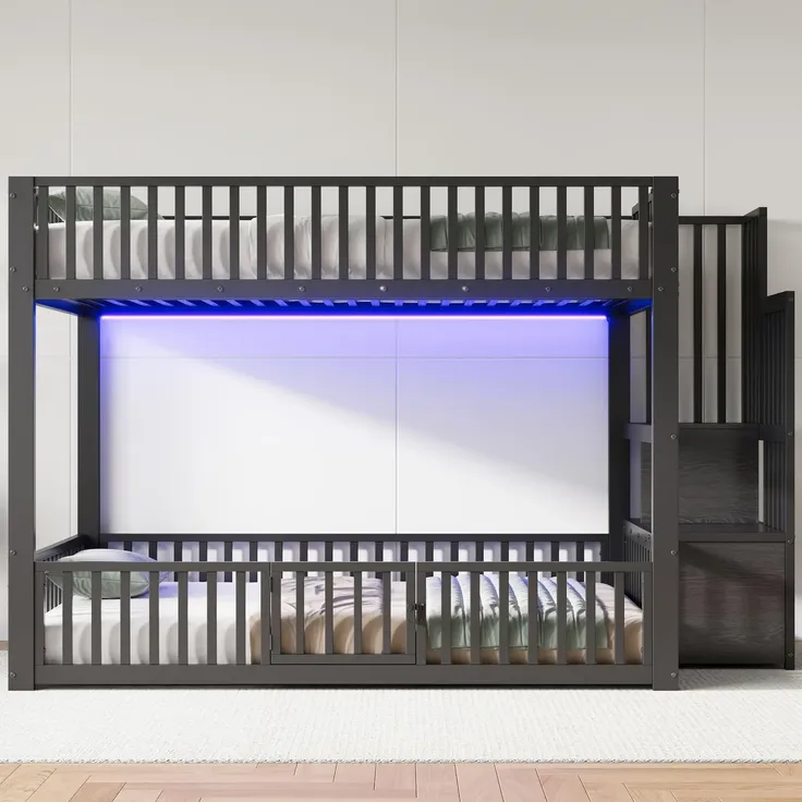 Etagenbett mit 1 Lattenrost, RGB LED-Streifen, Rausfallschutz und Tür, Treppe mit Regal, 140x200 cm, Kinderbett, Metallbett – Bild 3