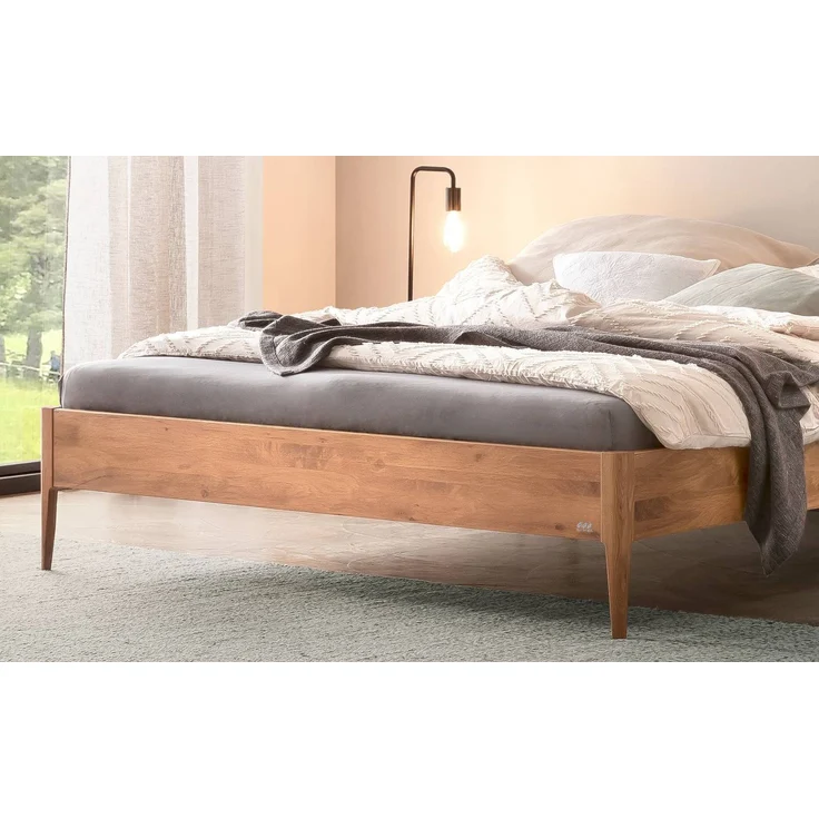 Hasena Massivholzbett Pieve Wildeiche natur, geölt 200x220 cm, Fußhöhe 20 cm – Lounge – Bild 4