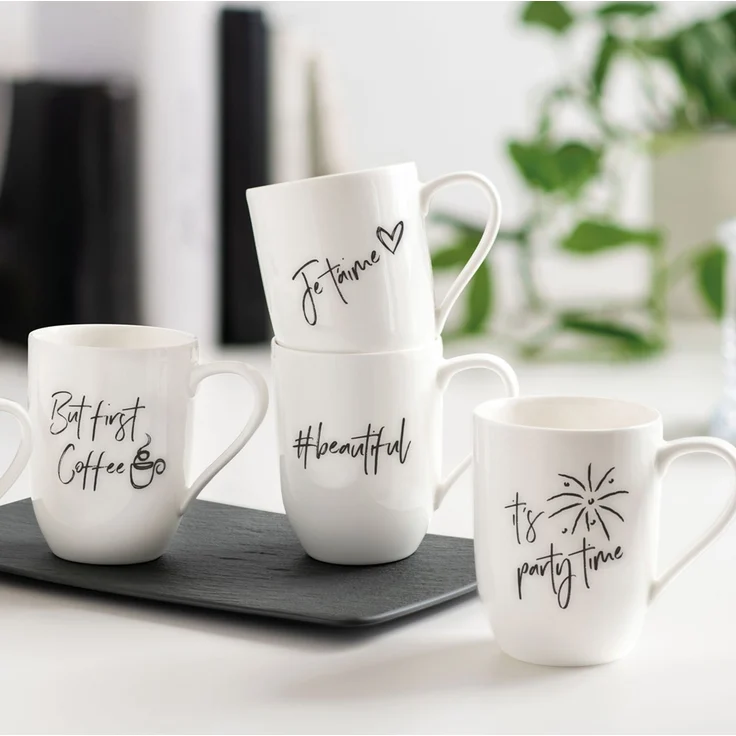 Villeroy & Boch Statement Becher mit Henkel But First Coffee – Bild 3