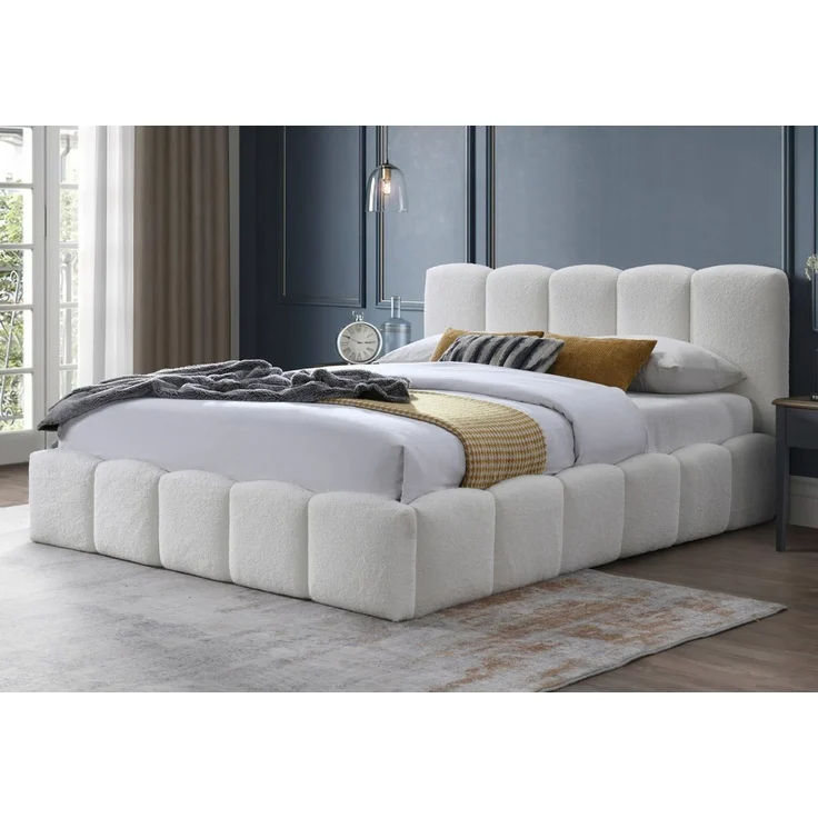 Home Collective Polsterbett Doppelbett Bettgestell mit Lattenrost weicher Bezug (Doppelbett mit gepolstertem Kopfteil, robustes Gestell, hoher Liegekomfort), weiche Steppung im Bouclé-Look, Creme, 180x200 cm – Bild 1