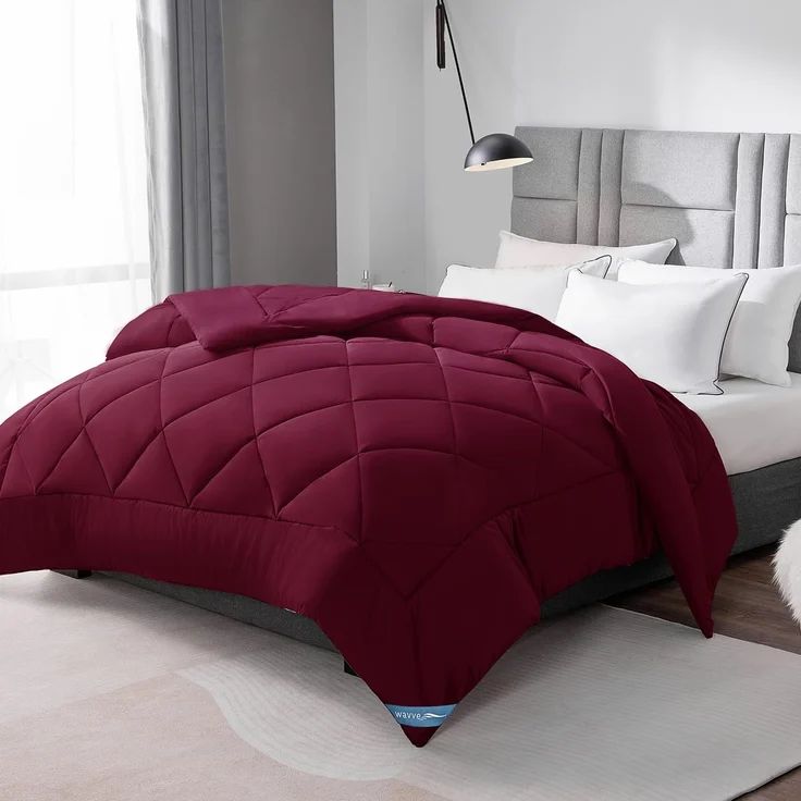 WAVVE Bettdecke 240x260 cm Ganzjahresdecke 4 Jahreszeiten, Steppdecke 300gsm Mikrofaser 260x240, Super Weiche Zudecke Schlafdecke Atmungsaktive 240x260 cm Rot – Bild 1