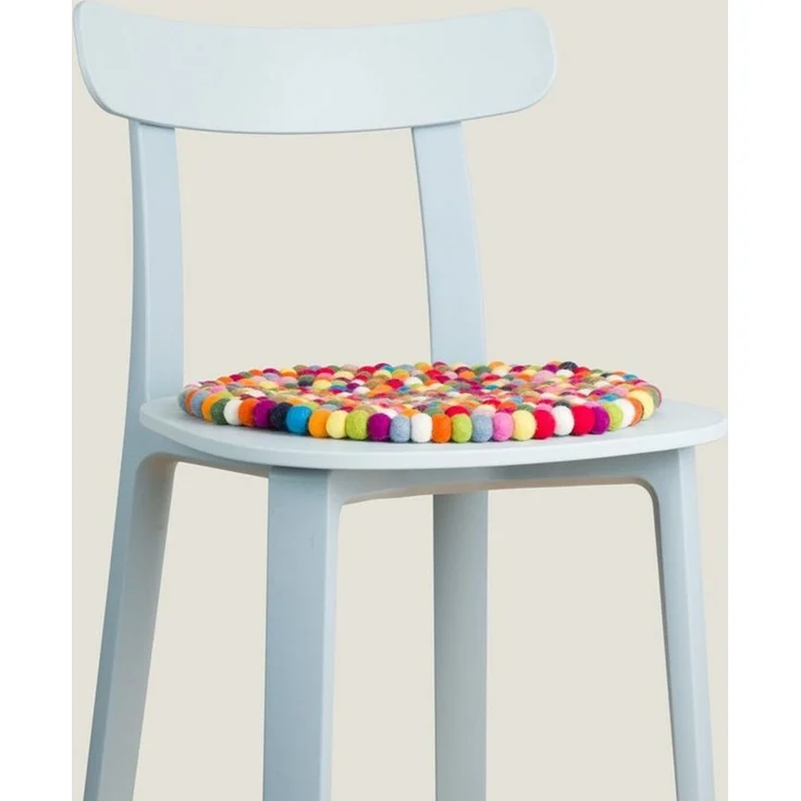 myfelt Stuhlkissen Filzkugel Sitzauflage ⌀ 36 cm, beidseitig verwendbar, 100 % Schurwolle – Bild 2