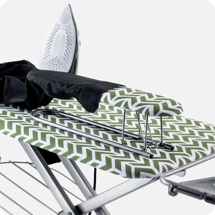 KADAX Großes Bügelbrett, 130 x 48 cm, mit Griff, Bügeleisen + Handtuch – Bild 8