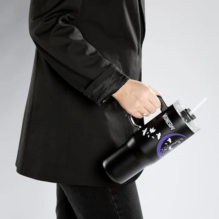 Undercover - Wednesday Isolierbecher mit Strohhalm - 880ml Fassungsvermögen - Edelstahl Trinkbecher mit Handgriff - BPA frei, Schwarz – Bild 4