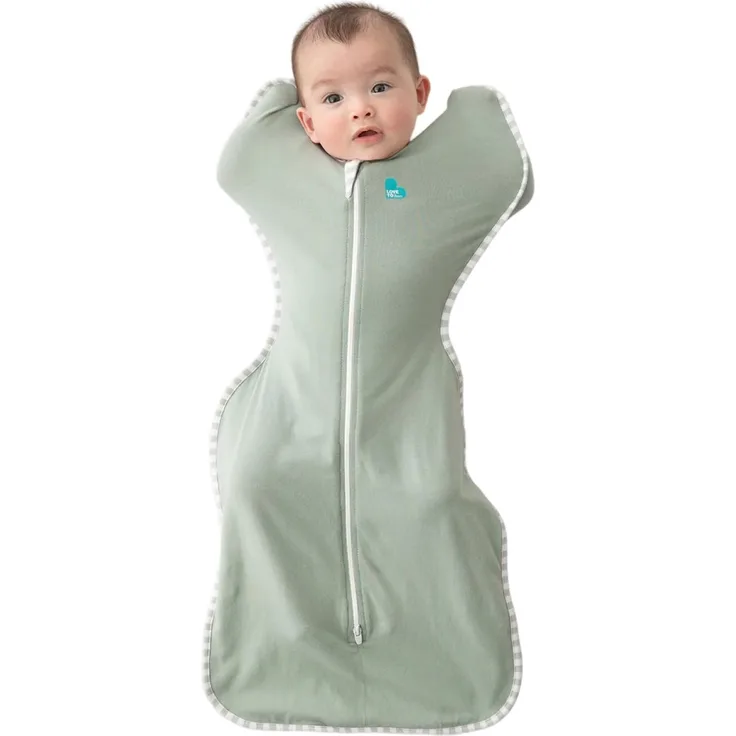 Love To Dream Pucksack Lite, Baby Erstausstattung Neugeboren (2,2-3,8kg), ideal für warme Temperaturen 24-27°C, Arme hoch Position, zweiweg-Reißverschluss für einfaches Windelwechseln, Schlafsack