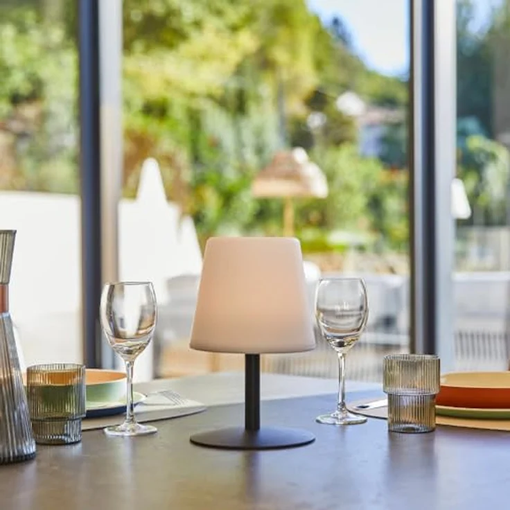 LUMISKY Standy Mini Dark, kabellose LED-Nachttischlampe in Schwarz, dimmbar, bis zu 8 Stunden Akkulaufzeit, spritzwassergeschützt und UV-beständig – Bild 2