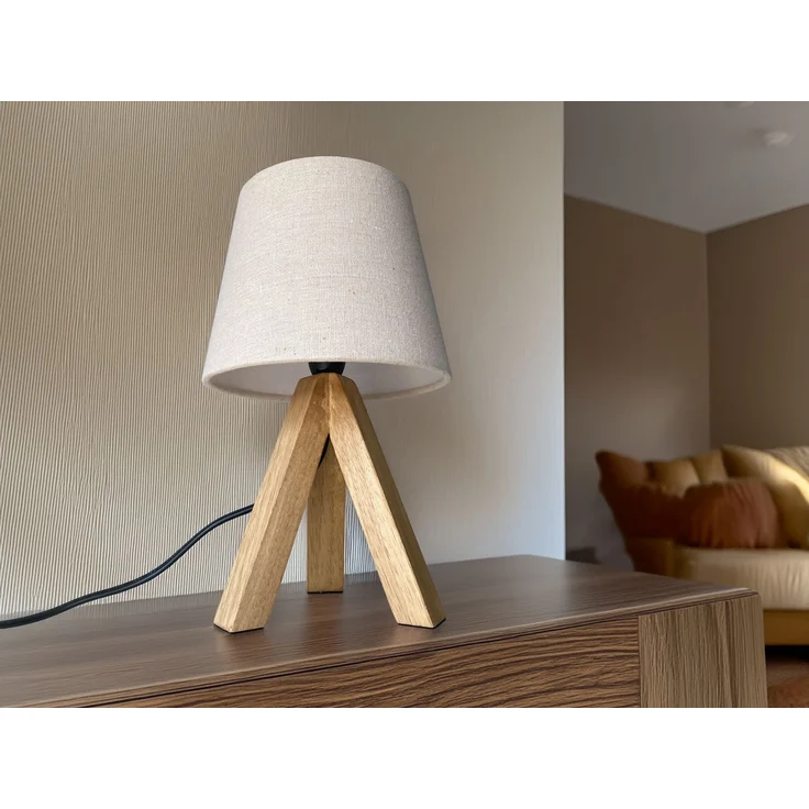 Tischlampe mit Dreibein aus Holz, Stoffschirm Creme Weiß, Höhe 27cm – Bild 9