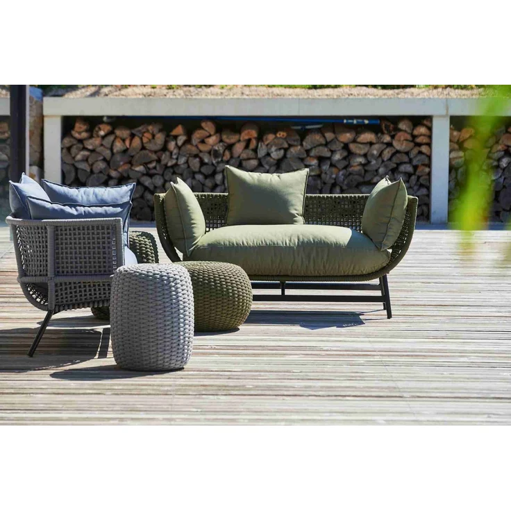 Gartensofa Loungesofa Suka aus Aluminium, modern und wetterfest, hellgrau, inkl. Polster und Kissen – Bild 3