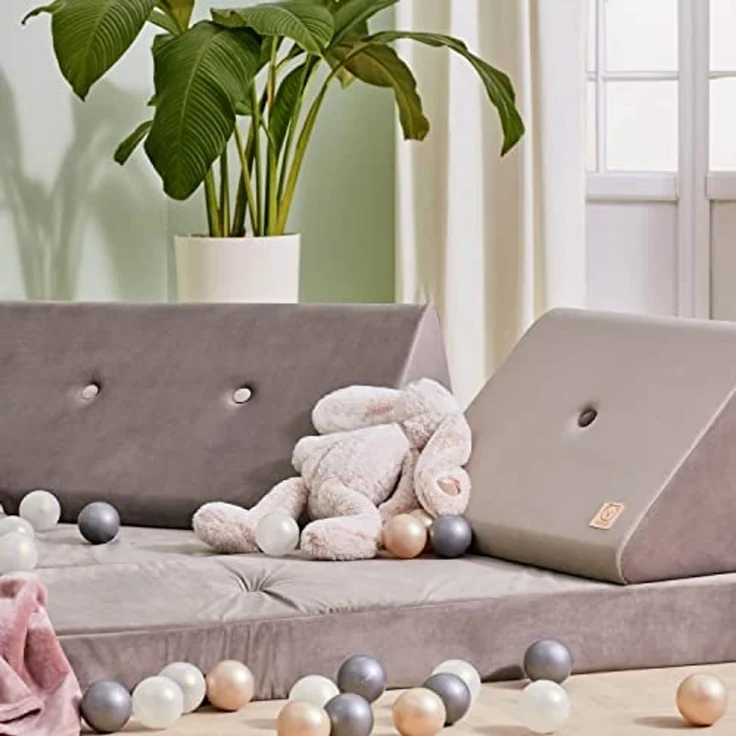 MISIOO FOLDIE Keilkissen - Samt Kissen für Kinderzimmer – Elegant Lesekissen aus Schaumstoff – Rückenstützkissen für Kinder – ideale Ergänzung zur Klappmatratze - 60 x 50 x 36 cm – Grau – Bild 2