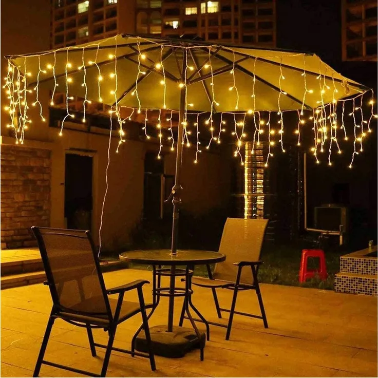 Sunicol LED-Lichtervorhang 5/10/15M, 8 Modi Anschliessbar Eisregen Lichterkette, Speicherfunktion, 31V Sichere Spannung, Timer, für Weihnachtsdeko Traufe Garten Balkon