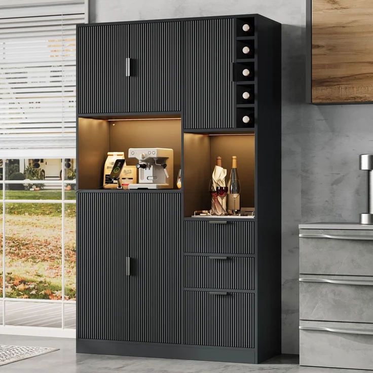 Küchen-Buffetschrank aus MDF mit Weinregal, LED-Beleuchtung & Ladeanschlüssen, 105x40x180 cm, Schwarz – Bild 3