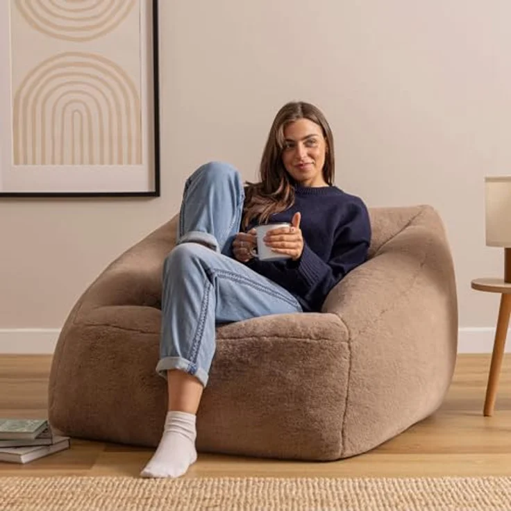 Icon Natalia Sitzsack Sessel für Erwachsene, Mokkabraun, Flauschiger Kaninchen Kunstfell Stoff, Riesen Sitzsack mit Füllung, Bean Bag Chair, Bequemer Sessel Wohnzimmer, Lounge, Schlafzimmer, Büro – Bild 3