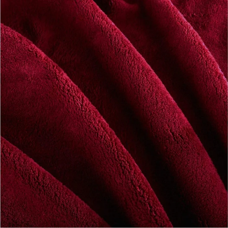 Wohndecke flauschige, tragbare Kuscheldecke mit Ärmeln und Fußtasche, Gräfenstayn, warme Ärmeldecke - TV Decke zum Anziehen - 180x150cm bordeaux – Bild 3