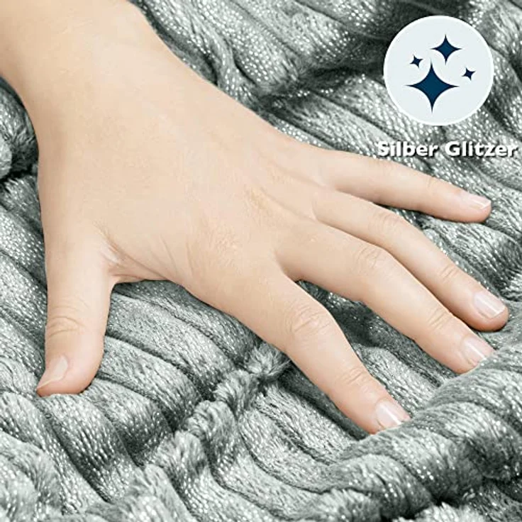 Beautissu Elisa Sherpa Kuscheldecke, Grau, 150x200 cm, aus 100% Mikrofaser Polyester, pflegeleicht und hautfreundlich, mit Glitzereffekt und Lammfelloptik – Bild 7