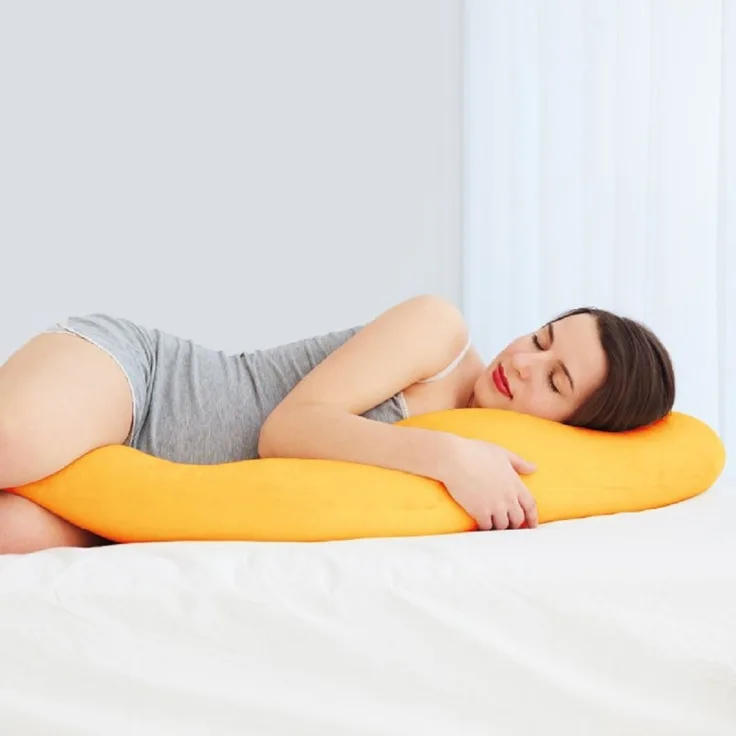 Seitenschläferkissen 40x140 cm (1100 g Füllung) - prall gefülltes Hochwertiges Stillkissen mit abnehmbaren Bezug ( Hellorange ) - Seitenschläfer Körperkissen
