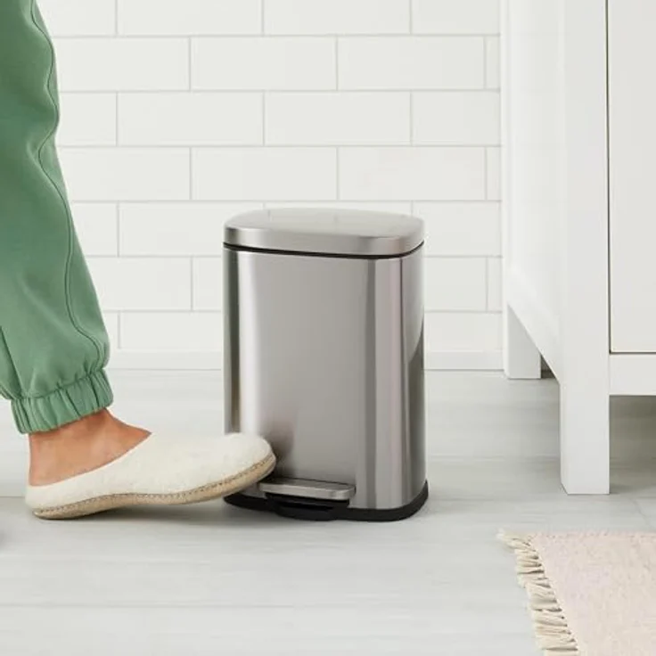 AmazonBasics Rechteckiger, sanft schließender Mülleimer,5 l, satiniert Nickelfarben – Bild 3