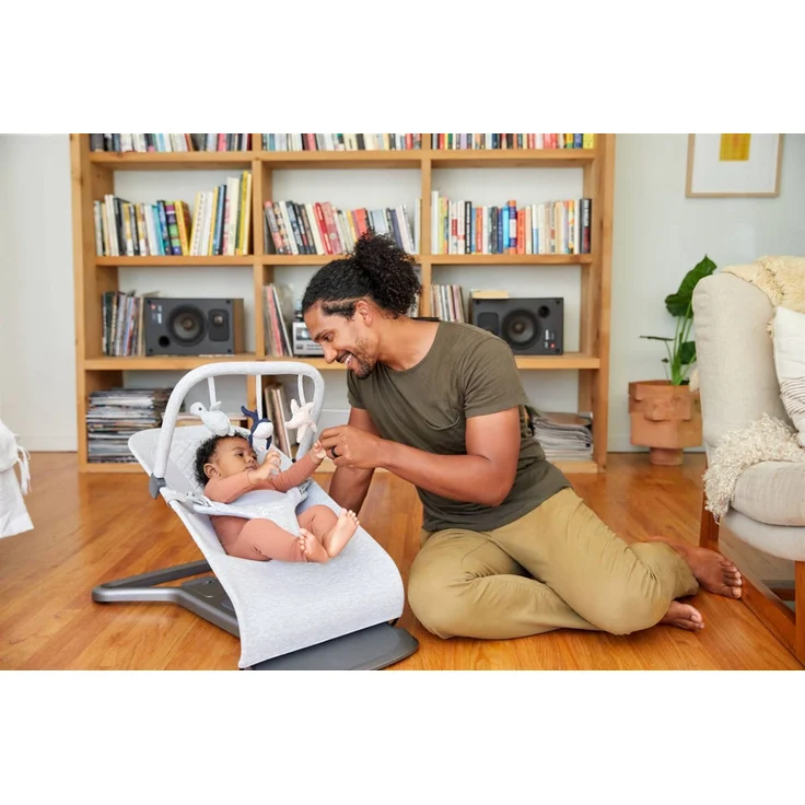 Ergobaby Evolve Bouncer Babywippe für Neugeborene Light Grey – Bild 8