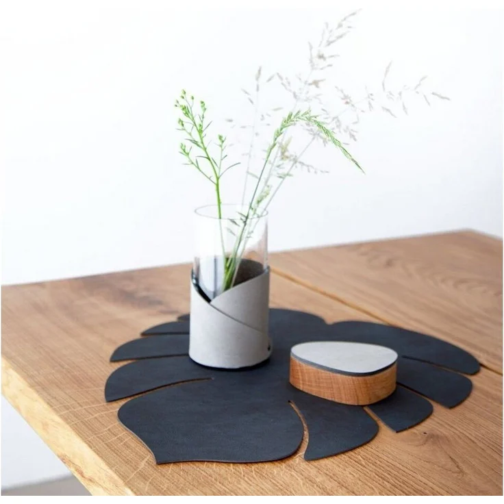 LIND DNA Platzset Tischset Monstera Leaf L schwarz, (Stück, 1-St, 1 Tischset), Recyclingleder – Bild 2