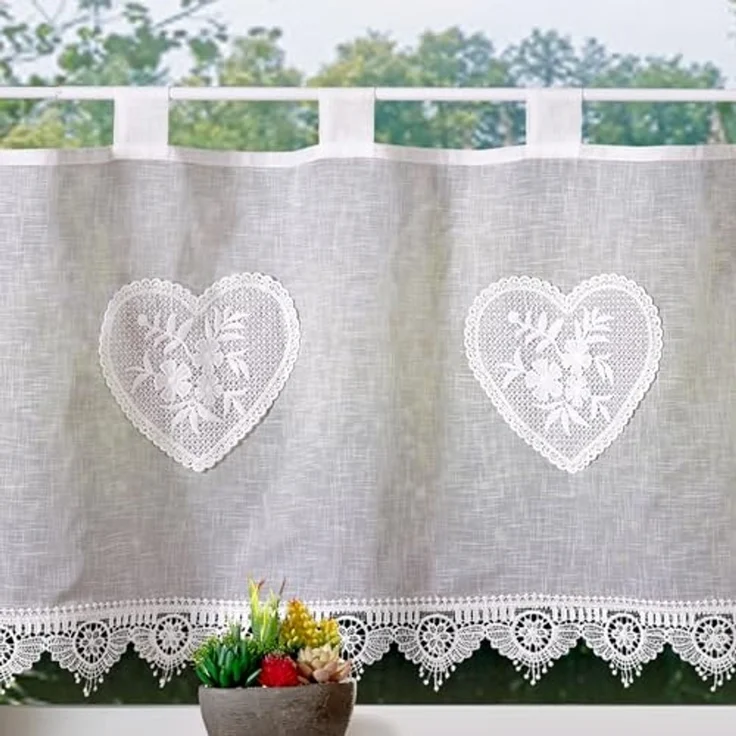 heimtexland Scheibengardine Landhaus Gardine Leinen Optik natur Kurzstore (1 St), Schlaufen, halbtransparent, Polyester, Schlaufen Bistrogardine 45x120 cm I Herz I Macramée Borte – Bild 3