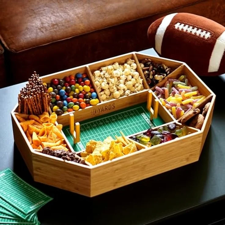 40YARDS Servierschale American Football Snack Stadium aus Bambus Holz + Filz-Spielfeld, Bambus Holz, (12-tlg), Filz-Spielfeld mit Markierungen & 2x Field Goals, Größe: 50 x 36 cm – Bild 2