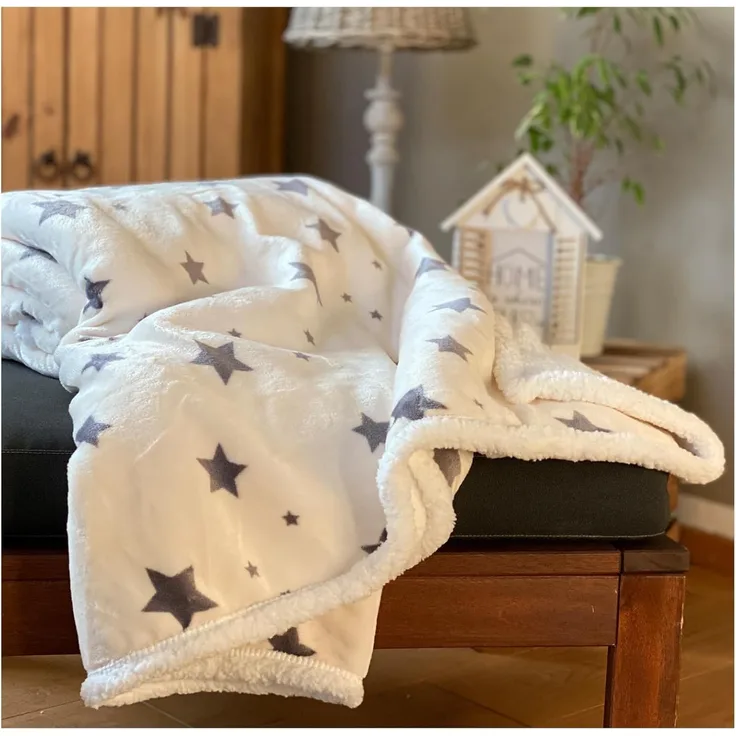 Wohndecke Soft Flanell Sterne Kuscheldecke mit Sherpa Fell, heimtexland, Sofadecke 150x200 I extra dick I warm I kuschelig weich
