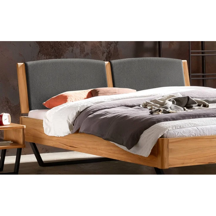 Hasena Massivholzbett Marola Wildbuche mit Polster-Kopfteil, Bezug Pace Grey 140x200 cm, Fußhöhe 20 cm – Lounge – Bild 3
