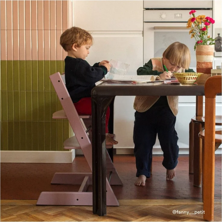 Stokke Hochstuhl TRIPP TRAPP Kinderhochstuhl, verstellbarer und mitwachsender Hochstuhl, Lebenslanger Begleiter am Esstisch – Bild 3