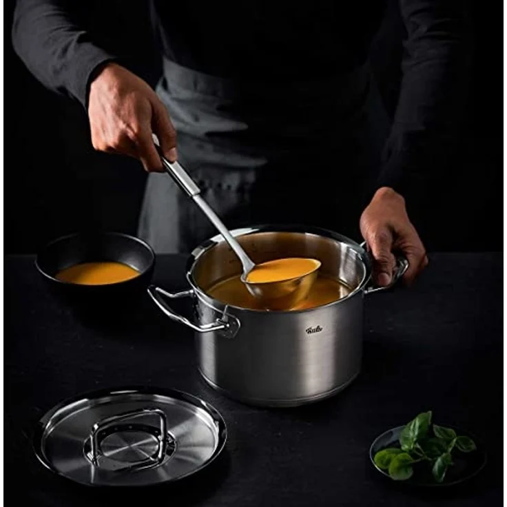 Fissler Original-Profi Collection / Edelstahl-Kochtopfset, 5-teilig, Topf mit Metall-Deckel (3 Kochtöpfe inkl. Deckel,1 Servierpfanne, 1 Stielkasserolle) - Induktion – Bild 6
