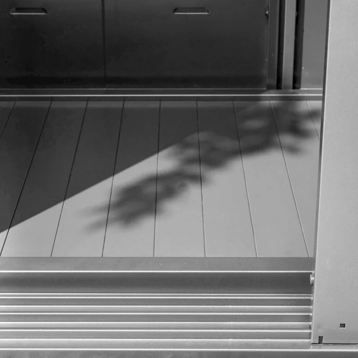 GFP Geräteschrank Metall 135x55x112 cm Gartenschrank Schiebetür anthrazit inkl. Fußboden – Bild 6